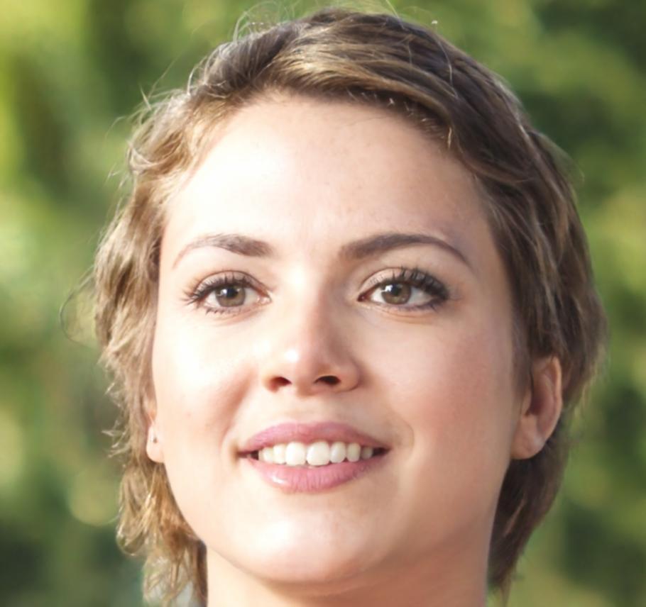 Portrait of Linh Nguyen, Finance Director